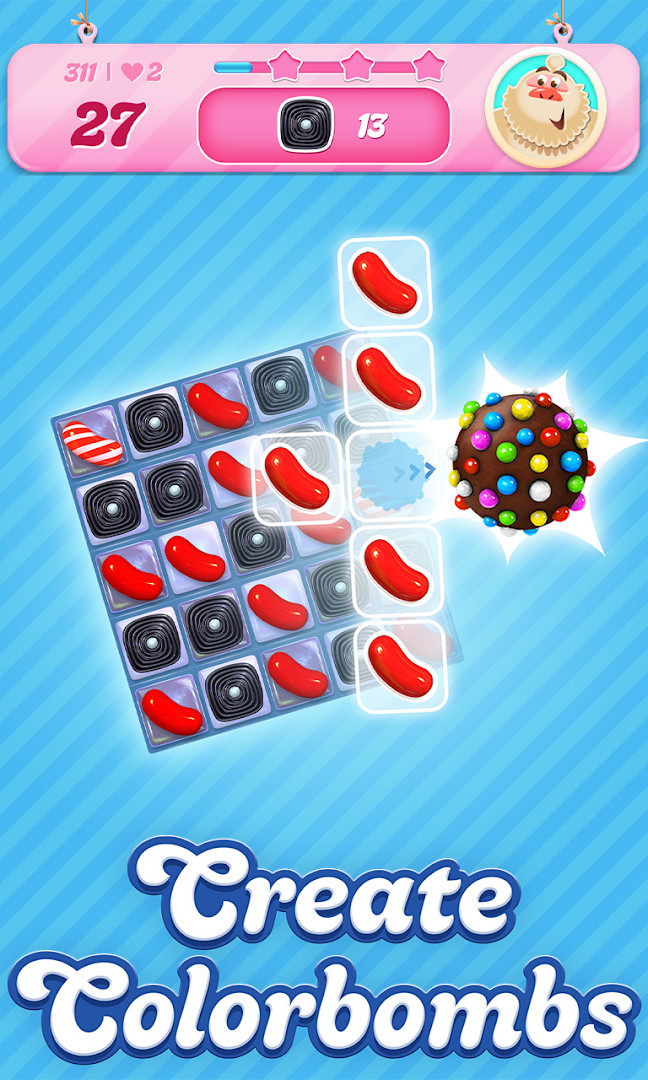 Candy Crush Saga main menu with play button and level map.